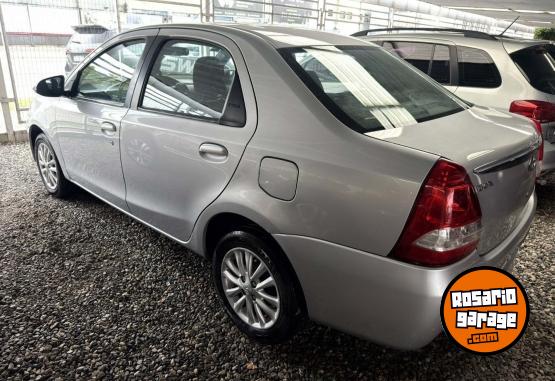 Autos - Toyota Etios XLS 1.5 4p 2015 Nafta 140000Km - En Venta
