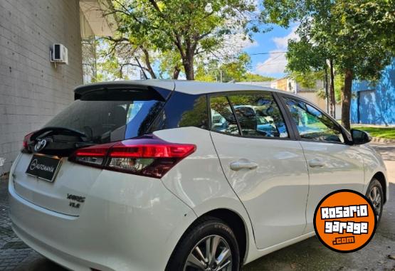Autos - Toyota Yaris 1.5 107cv Xls Cvt 2021 Nafta 113000Km - En Venta