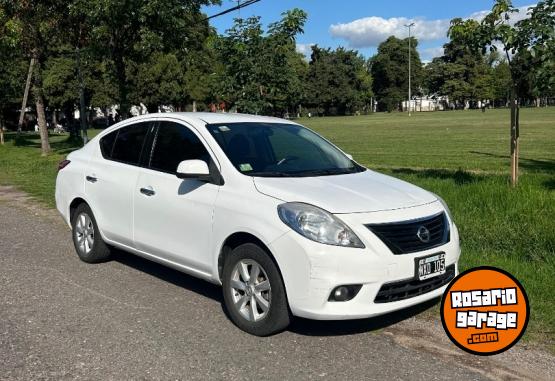 Autos - Nissan Versa 1.6 Advance Mt 2014 Nafta 155000Km - En Venta