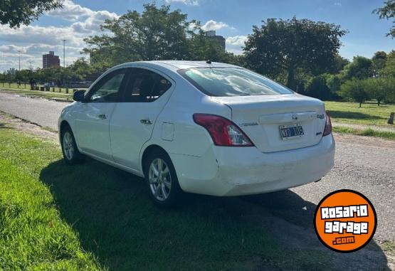 Autos - Nissan Versa 1.6 Advance Mt 2014 Nafta 155000Km - En Venta