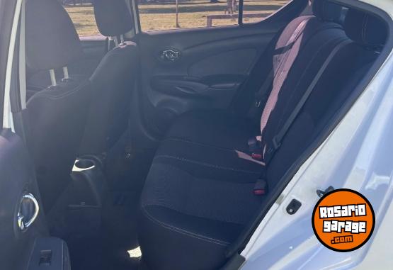 Autos - Nissan Versa 1.6 Advance Mt 2014 Nafta 155000Km - En Venta