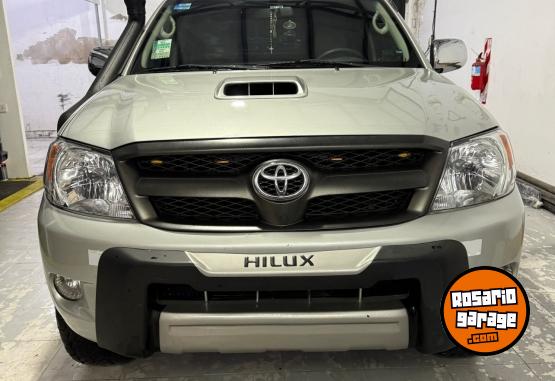 Camionetas - Toyota HILUX SRV 3.0 TDI 4X4 2006 Diesel 383000Km - En Venta