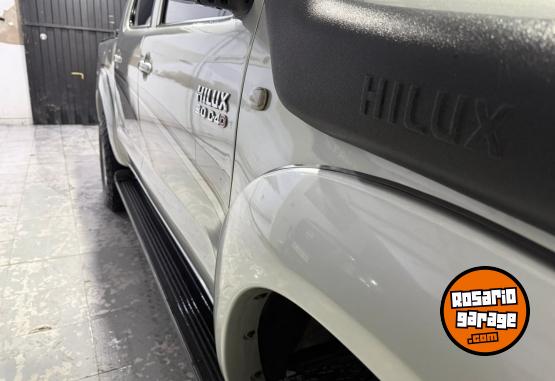 Camionetas - Toyota HILUX SRV 3.0 TDI 4X4 2006 Diesel 383000Km - En Venta