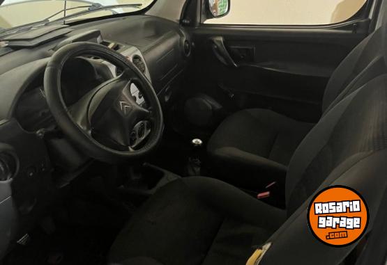 Utilitarios - Citroen Berlingo 2019 GNC 400000Km - En Venta