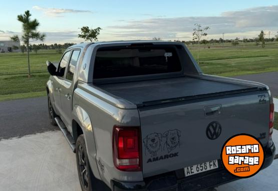 Camionetas - Volkswagen amarok V6 2021 Nafta 73000Km - En Venta