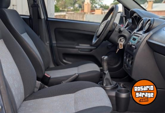 Autos - Ford Fiesta 2010 Nafta 78000Km - En Venta