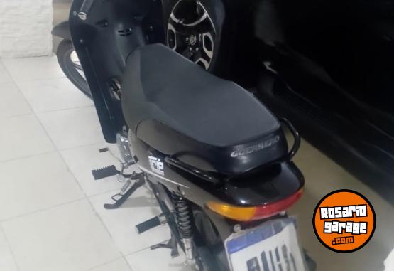 Motos - Guerrero Trip 2024 Nafta 8000Km - En Venta