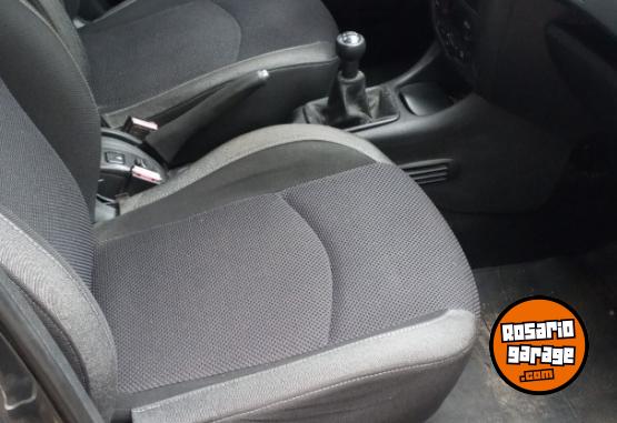 Autos - Peugeot 207 compat 2012 Nafta 155000Km - En Venta