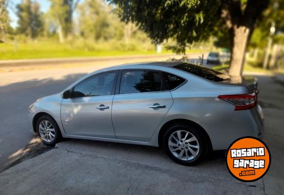 Autos - Nissan Sentra corolla 2015 Nafta 215000Km - En Venta