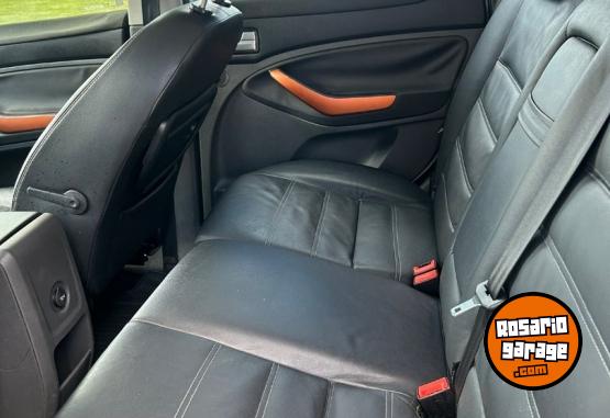 Camionetas - Ford Kuga 2.5 Titanium 4x4 2011 Nafta 198400Km - En Venta