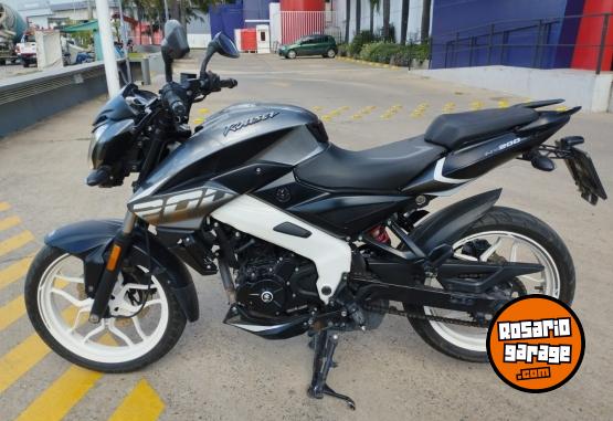 Motos - Bajaj NS200 2022 Nafta 20510Km - En Venta