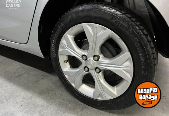 Autos - Chevrolet Onix Premier 2020 Nafta 75000Km - En Venta
