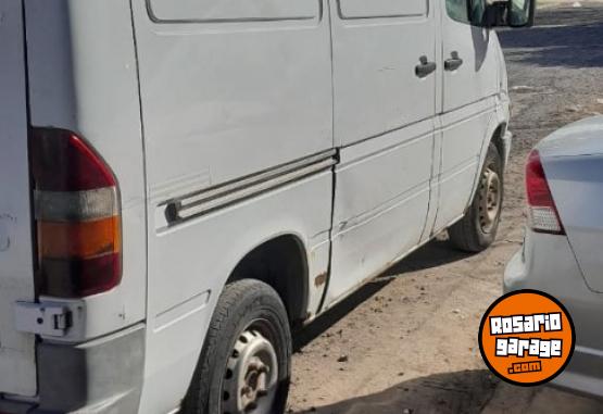 Utilitarios - Mercedes Benz Sprinter 2001 Diesel 400000Km - En Venta