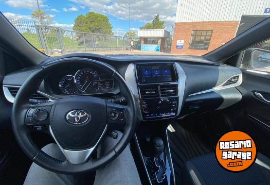 Autos - Toyota YARIS 2021 Nafta 48000Km - En Venta
