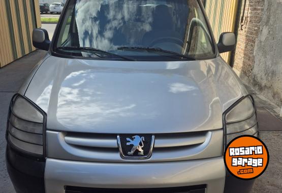 Utilitarios - Peugeot partner patagonica 2013 GNC 180000Km - En Venta