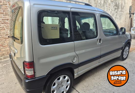 Utilitarios - Peugeot partner patagonica 2013 GNC 180000Km - En Venta