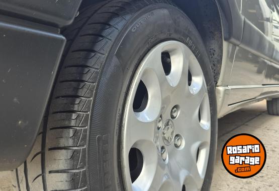 Utilitarios - Peugeot partner patagonica 2013 GNC 180000Km - En Venta