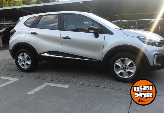 Autos - Renault Captur 1.6 Life 2021 Nafta 56789Km - En Venta