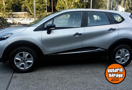 Autos - Renault Captur 1.6 Life 2021 Nafta 56789Km - En Venta