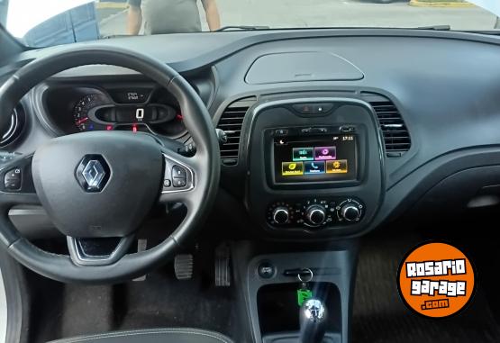 Autos - Renault Captur 1.6 Life 2021 Nafta 56789Km - En Venta