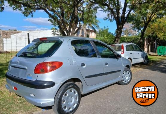 Autos - Peugeot 206 2004 Nafta 11111Km - En Venta
