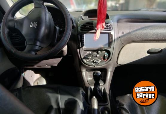 Autos - Peugeot 206 2004 Nafta 11111Km - En Venta