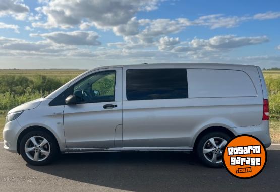 Autos - Mercedes Benz Vito 1.6, furg�n mixto 2021 Diesel 59000Km - En Venta