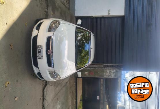 Autos - Fiat Siena ex 2014 GNC 141000Km - En Venta