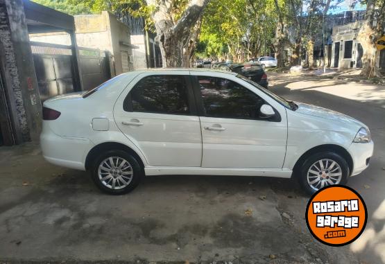 Autos - Fiat Siena ex 2014 GNC 141000Km - En Venta