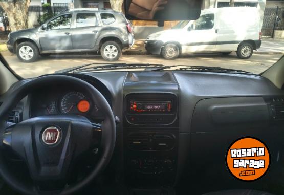 Autos - Fiat Siena ex 2014 GNC 141000Km - En Venta