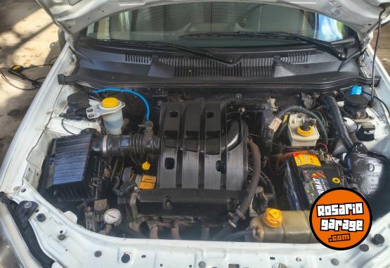 Autos - Fiat Siena ex 2014 GNC 141000Km - En Venta