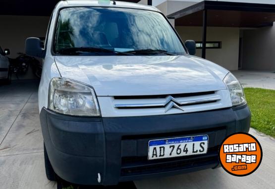 Utilitarios - Citroen Berlingo 2019 Diesel 180000Km - En Venta