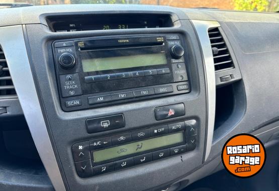 Camionetas - Toyota Hilux Srv 4x4 MT 2011 Diesel 330000Km - En Venta