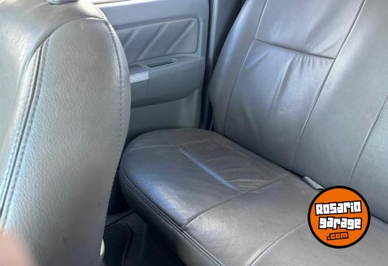 Camionetas - Toyota Hilux Srv 4x4 MT 2011 Diesel 330000Km - En Venta