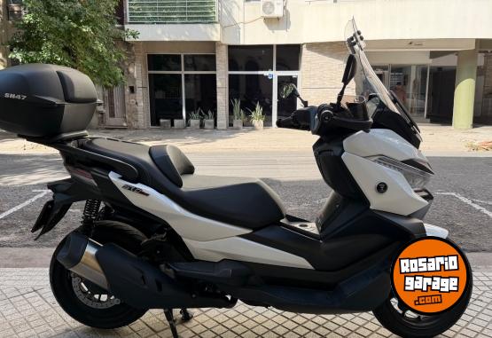 Motos - Voge sr4 max 2023 Nafta 9000Km - En Venta