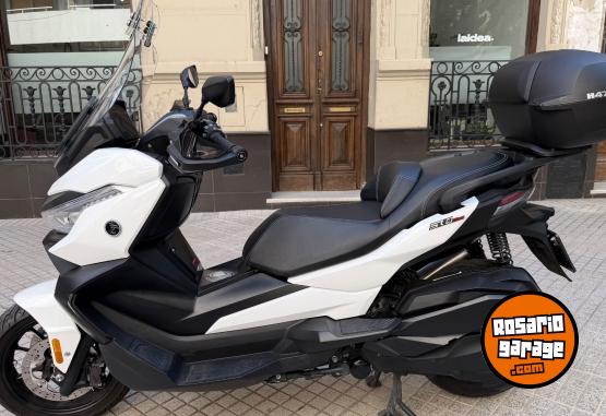 Motos - Voge sr4 max 2023 Nafta 9000Km - En Venta