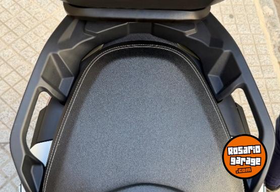 Motos - Voge sr4 max 2023 Nafta 9000Km - En Venta