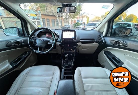 Autos - Ford Ecosport Titanium 2021 Nafta 83000Km - En Venta