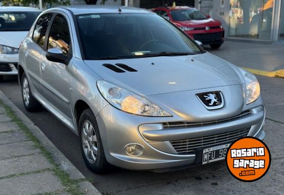 Autos - Peugeot 207 COMPACT ALLURE 2013 Nafta 127000Km - En Venta
