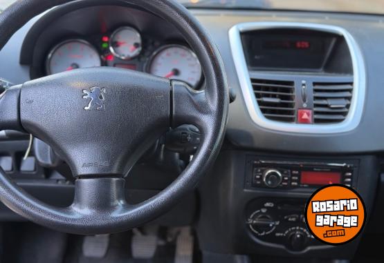 Autos - Peugeot 207 COMPACT ALLURE 2013 Nafta 127000Km - En Venta