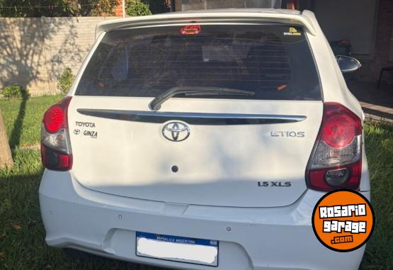 Autos - Toyota ETIOS XLS 2023 Nafta 83000Km - En Venta