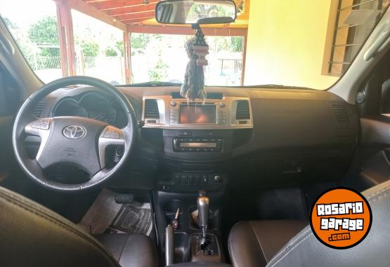 Camionetas - Toyota 2015 srv 2015 Diesel 128000Km - En Venta