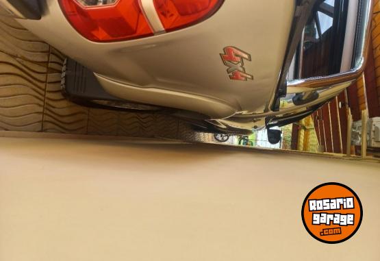 Camionetas - Toyota 2015 srv 2015 Diesel 128000Km - En Venta