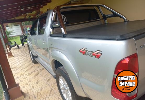 Camionetas - Toyota 2015 srv 2015 Diesel 128000Km - En Venta