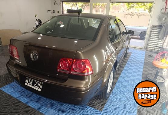 Autos - Volkswagen 2.0 2013 Nafta 290000Km - En Venta