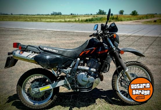 Motos - Suzuki DR 650 2024 Nafta 8000Km - En Venta