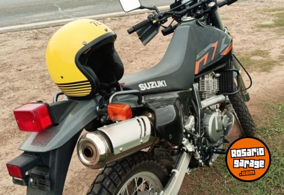 Motos - Suzuki DR 650 2024 Nafta 8000Km - En Venta
