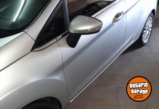 Autos - Ford Fiesta Titanium 2017 Nafta 77000Km - En Venta