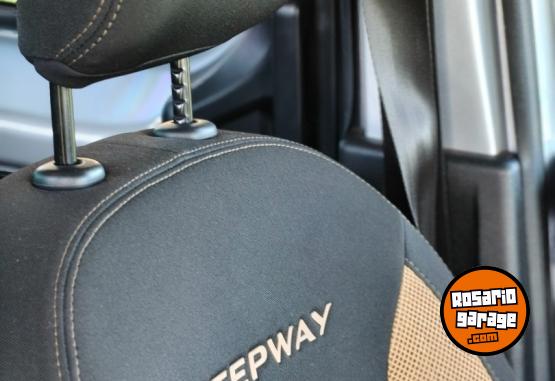 Utilitarios - Renault KANGOO STEPWAY 2024 Nafta 29000Km - En Venta