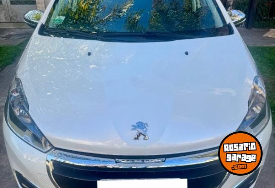 Autos - Peugeot 208 urban tech 2019 Nafta 105000Km - En Venta